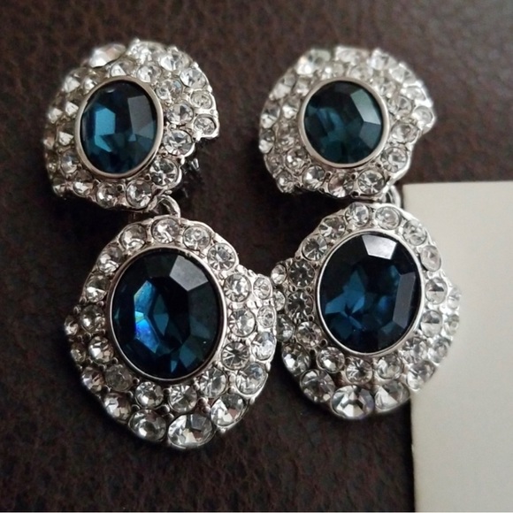 Gourgeos Nolan Miller Earrings - Picture 2 of 3